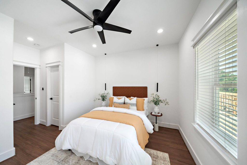 1501 De Soto St #6132 interior