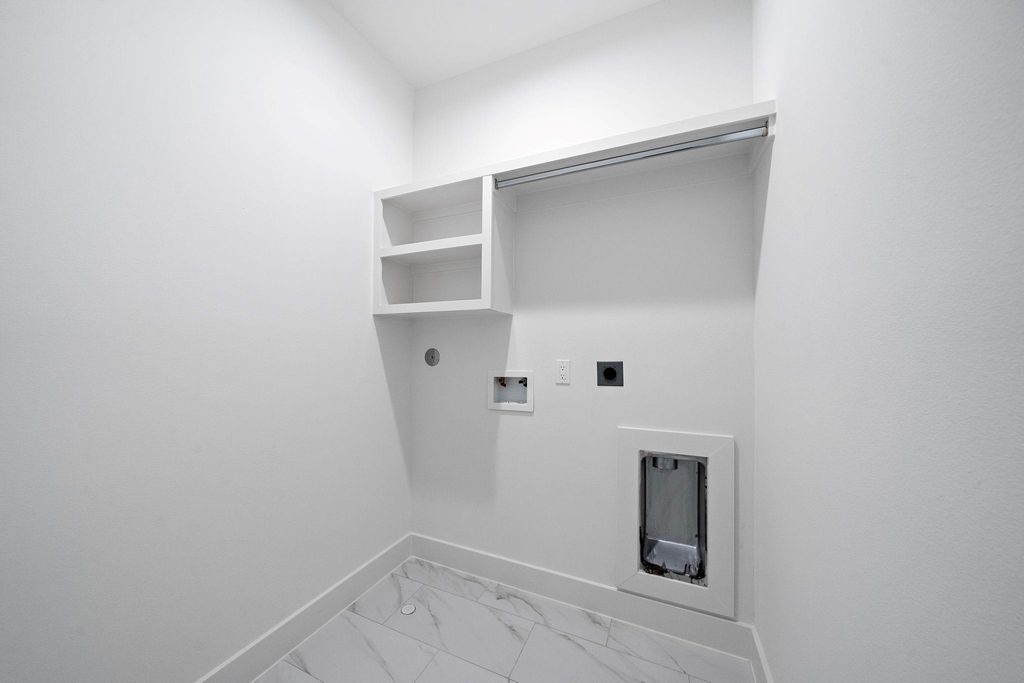 1501 De Soto St #6132 interior