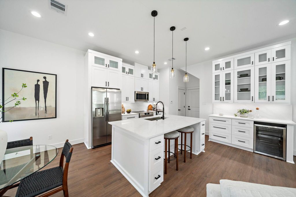 1501 De Soto St #6132 interior